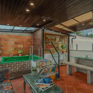  Pensión Casa Naranjos Colombia
